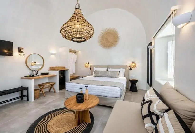 اتاق لوکس با تخت بزرگ, Hill Suites