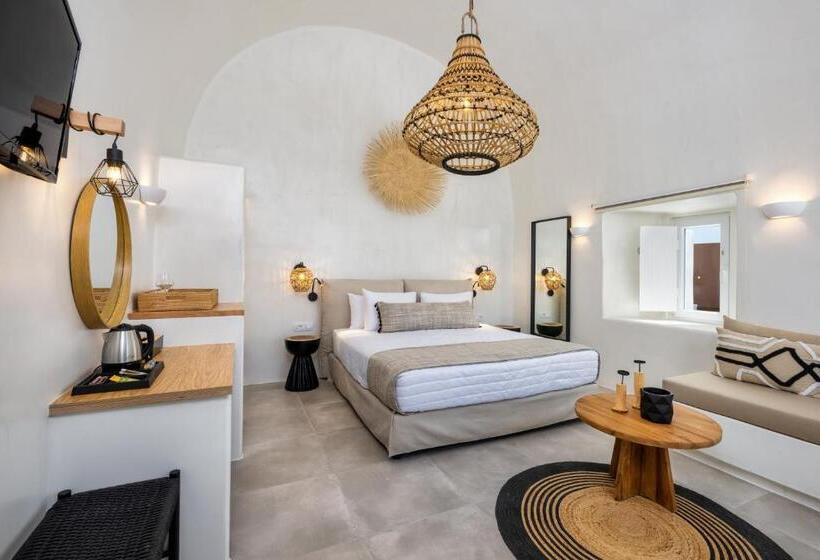 Deluxe Room King Size Bed, Hill Suites