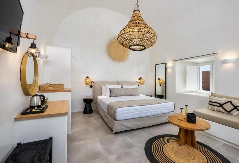 اتاق لوکس با تخت بزرگ, Hill Suites