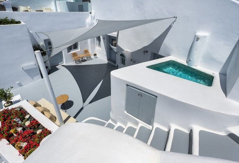 Senior Suite, Hill Suites