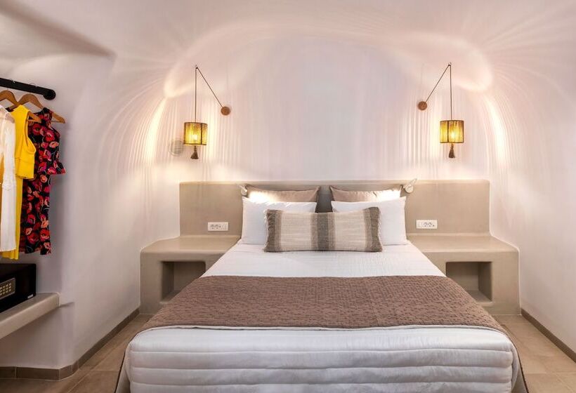 Senior Suite, Hill Suites