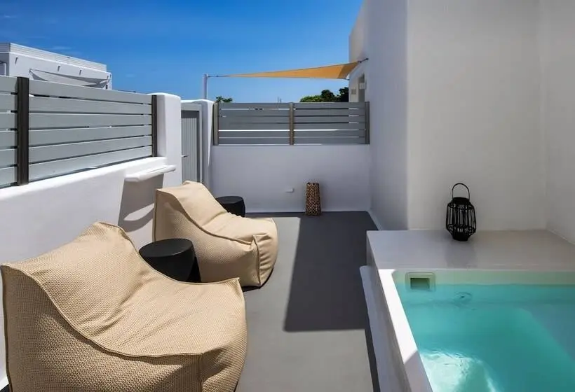 سوئیت با وان آب گرم, Hill Suites