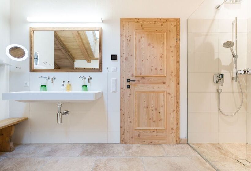 סוויטה דלוקס, Gasthof Weyerhof