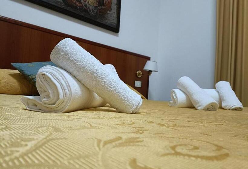 スタンダード４人部屋, Domus Cesena