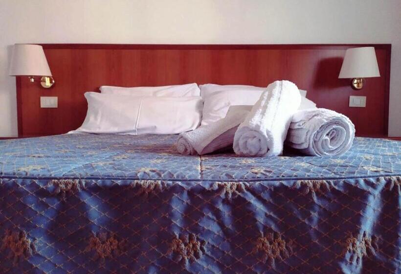 スタンダード４人部屋, Domus Cesena