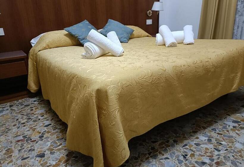 スタンダード４人部屋, Domus Cesena