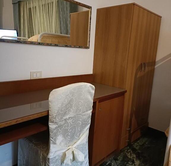 スタンダード４人部屋, Domus Cesena