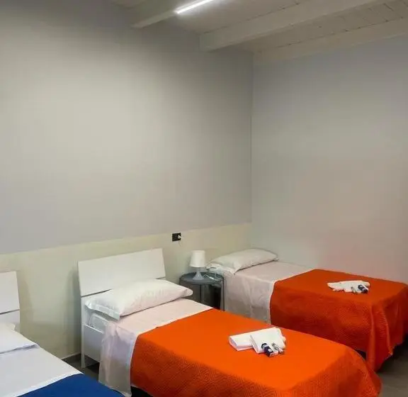 ガーデンビューファミリールーム, B&b Resort El Bisagrà