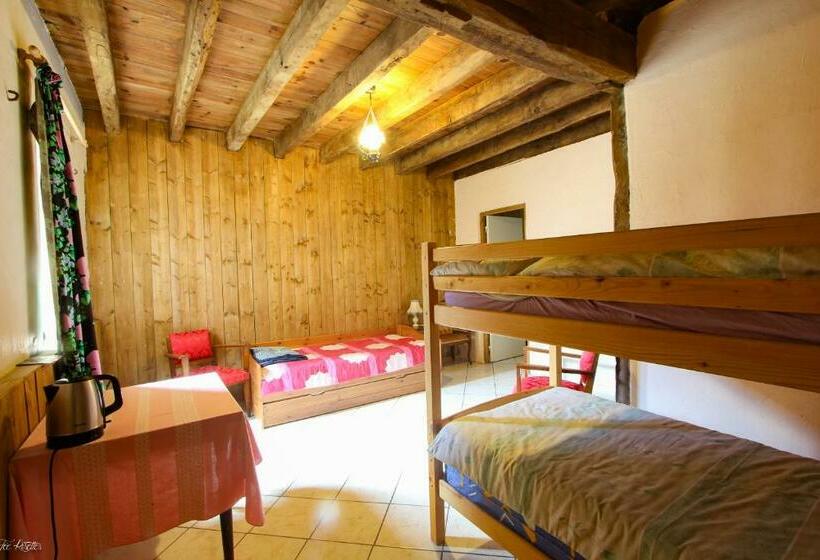 غرفة عائلية, Domaine De La Couture