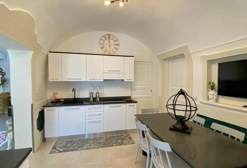 سوییت سوپریور, I Saraceni