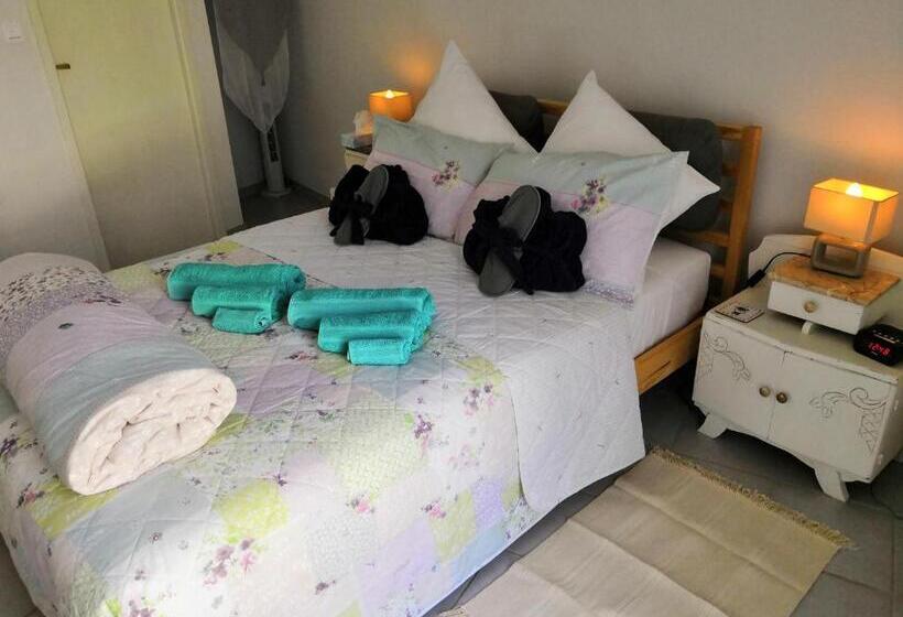 スタンダードルーム, Le Petit Chateau