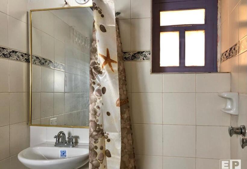 חדר משפחתי, Beija Flor Hostel