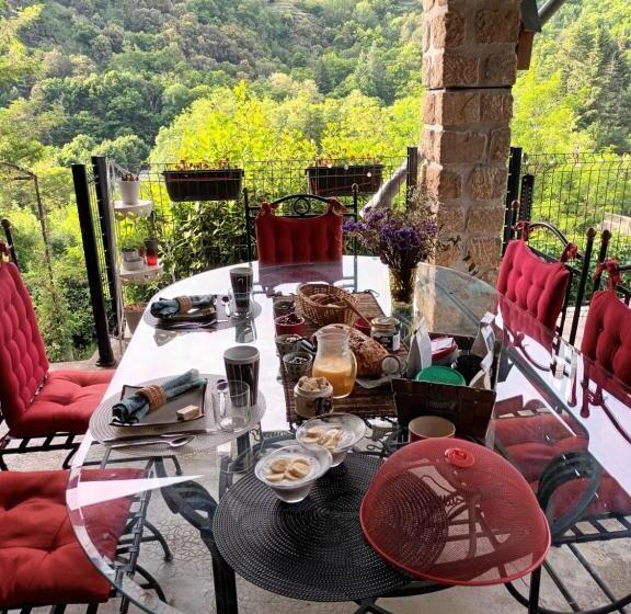 Standardrum Bergsutsikt, L'embellie