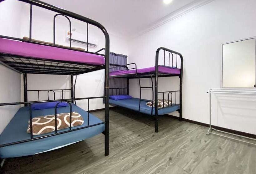 חדר משפחתי, Spot On 90279 Kinomulok Garden