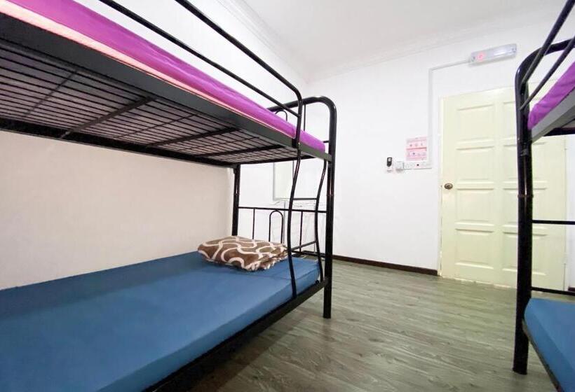 חדר משפחתי, Spot On 90279 Kinomulok Garden