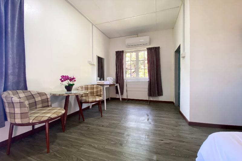 חדר אקונומי, Spot On 90279 Kinomulok Garden