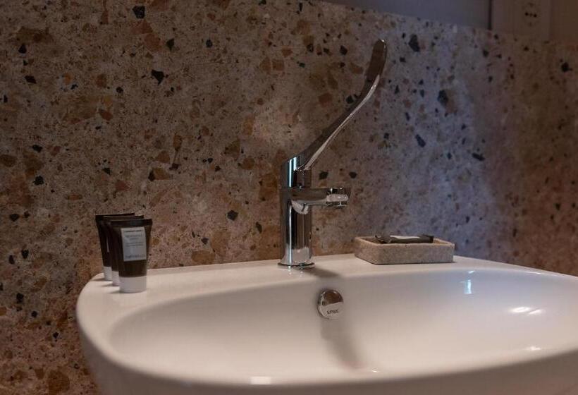 غرفة قياسية لذوى الاحتياجات الخاصة, Tenuta Pizzone