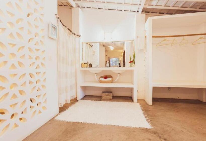 בקתת חדר, Villa Ostello