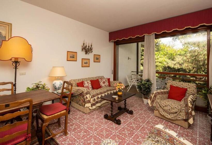 آپارتمان 1 خوابه با تراس, Imperiale Apartment By Mmega