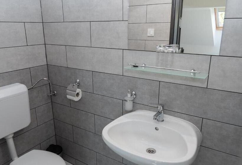 חדר סטנדרט, Keresztúri Vendégház