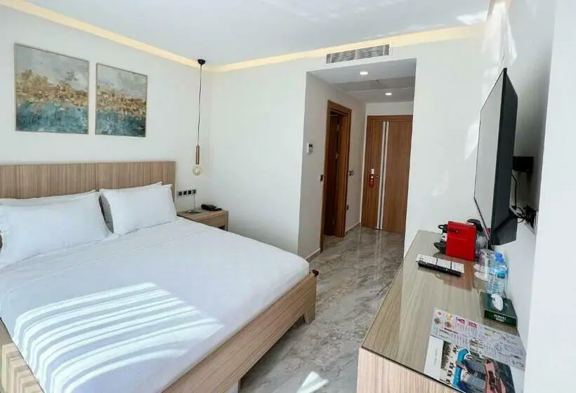 اتاق استاندارد با چشم‌انداز استخر, Dna Hotel Dalyan