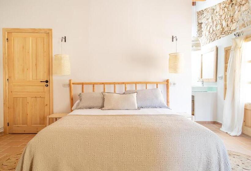 Полулюкс Вид на Горы, Nits De Bosc