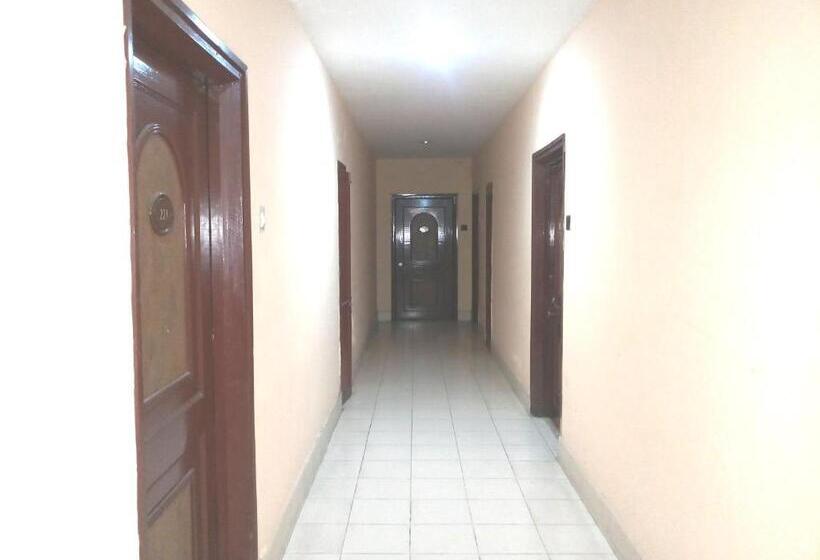 اتاق لوکس, Indsurya