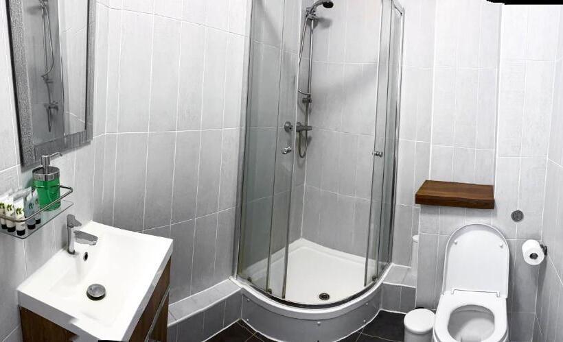 Quarto Estandar Banheiro Compartilhado, Wns