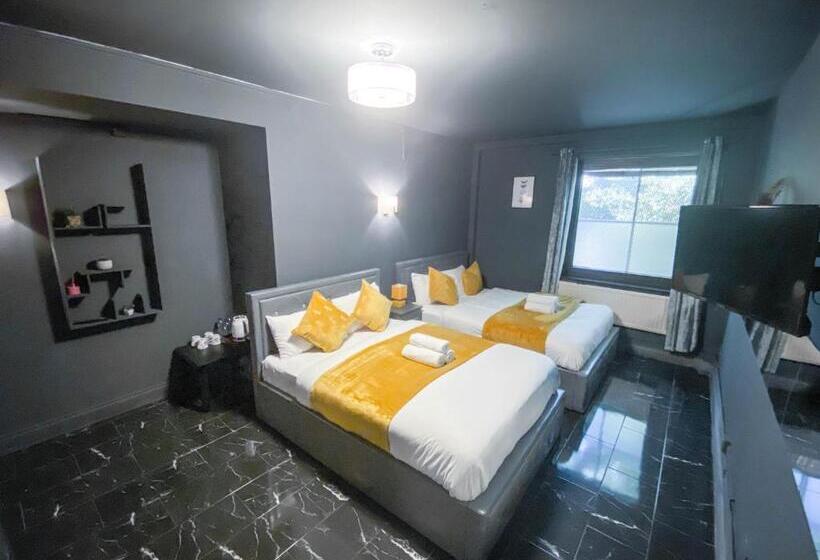 Quarto Familiar, Wns