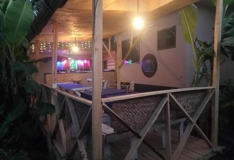 اتاق استاندارد, Swahili House & Art