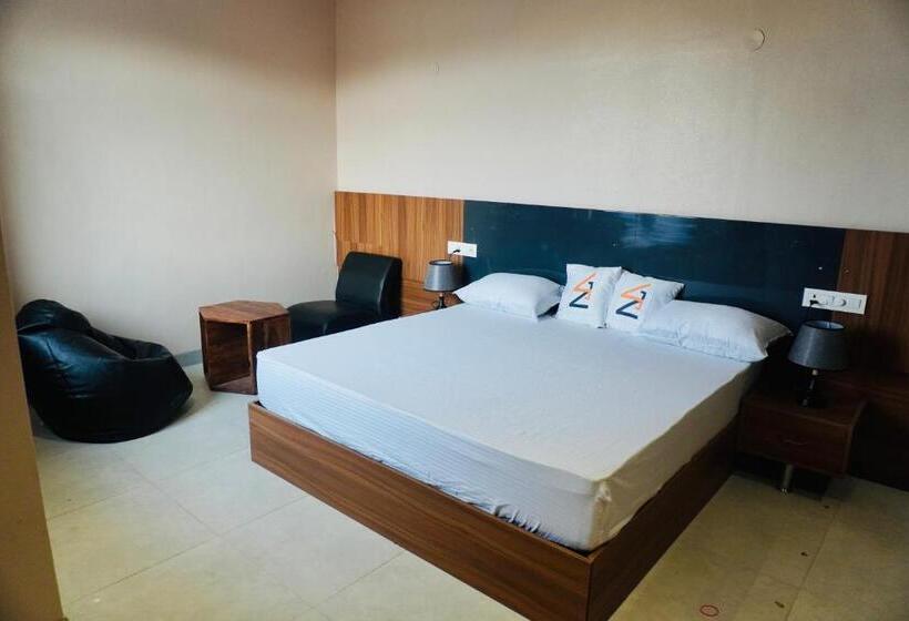 חדר דלוקס, Era