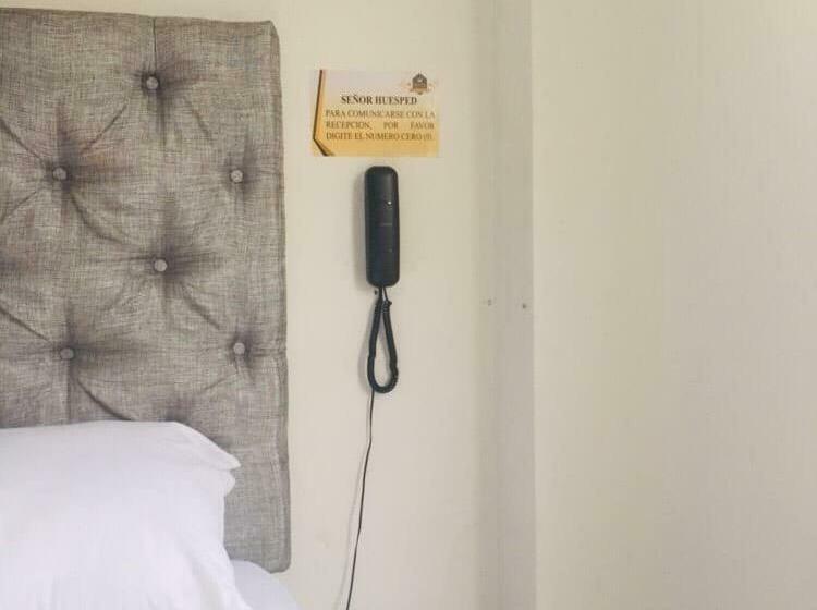 اتاق استاندارد, Ibiza Central