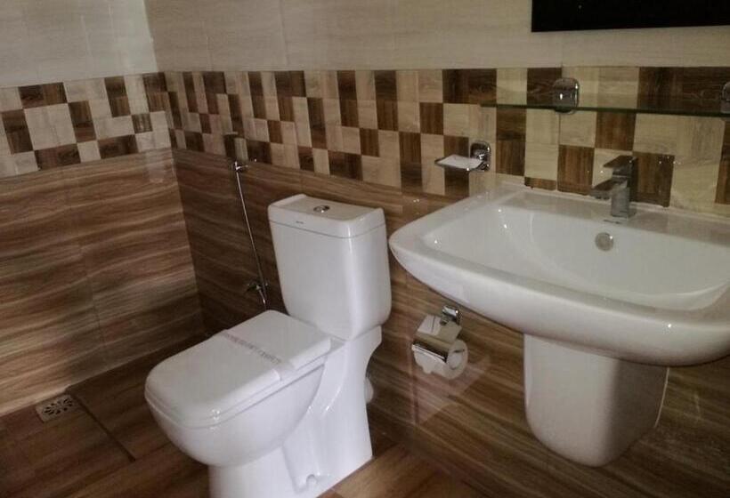 Pokój Basic Trzyosobowy, Rock Grand View