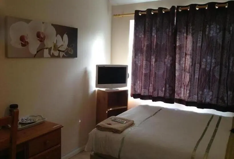 Standard-huone, Room In Guest Room Double Room Private Shower Room Deg Yr