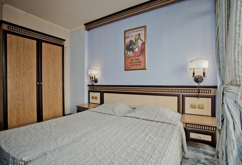 غرفة قياسية مطلة على المتنزه, Atrium Beach Hotel   All Inclusive