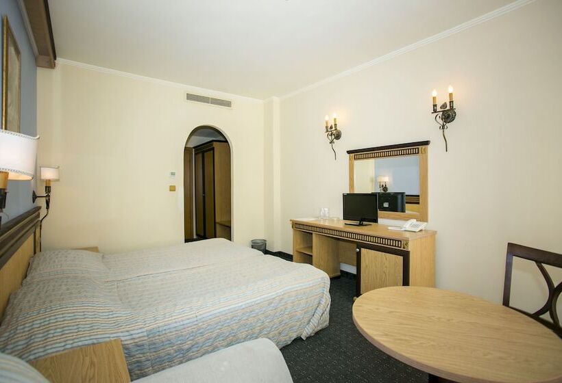 غرفة قياسية إطلالة جانبية علي البحر, Atrium Beach Hotel   All Inclusive