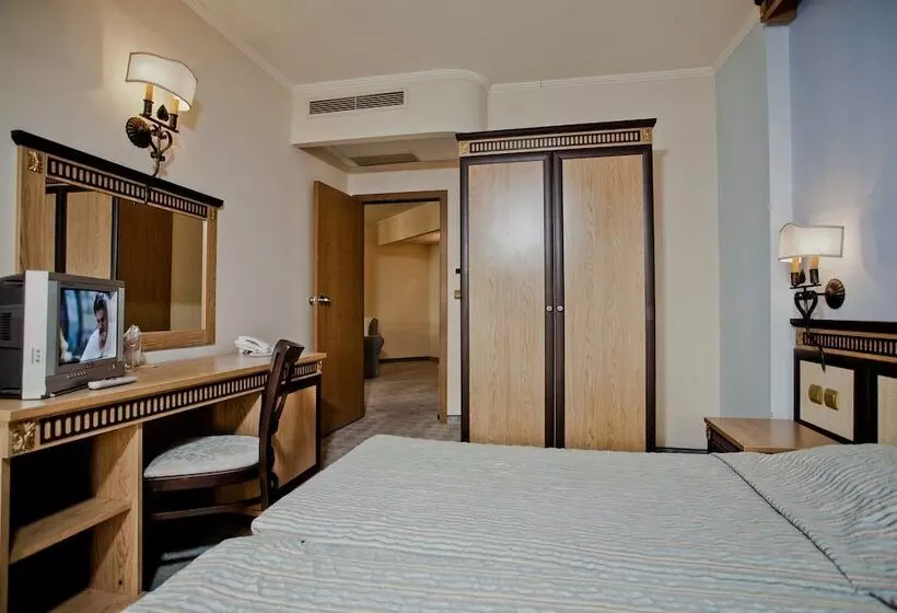 サイドシービュー１ベッドルームアパートメント, Atrium Beach Hotel   All Inclusive