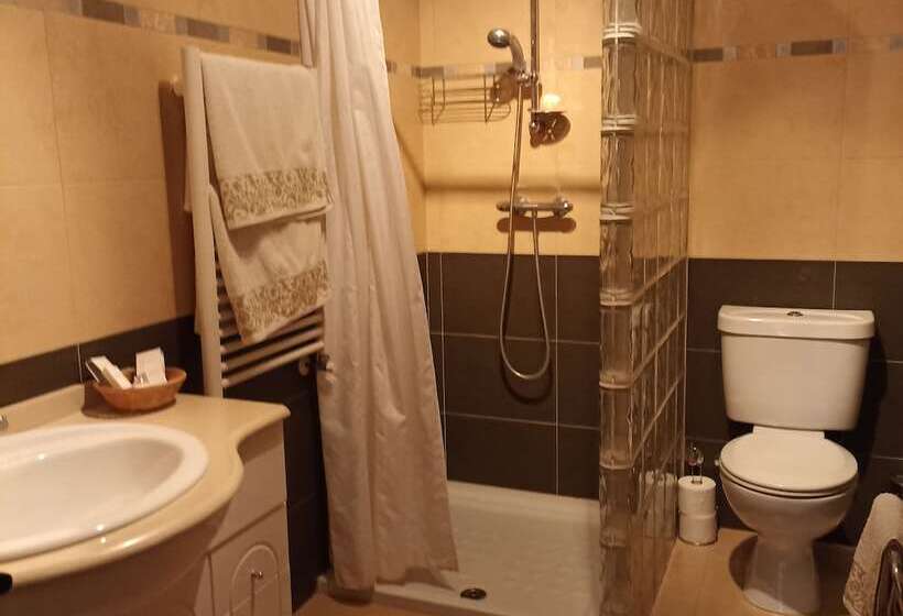 سوییت لوکس, Casa Pedro Barrera