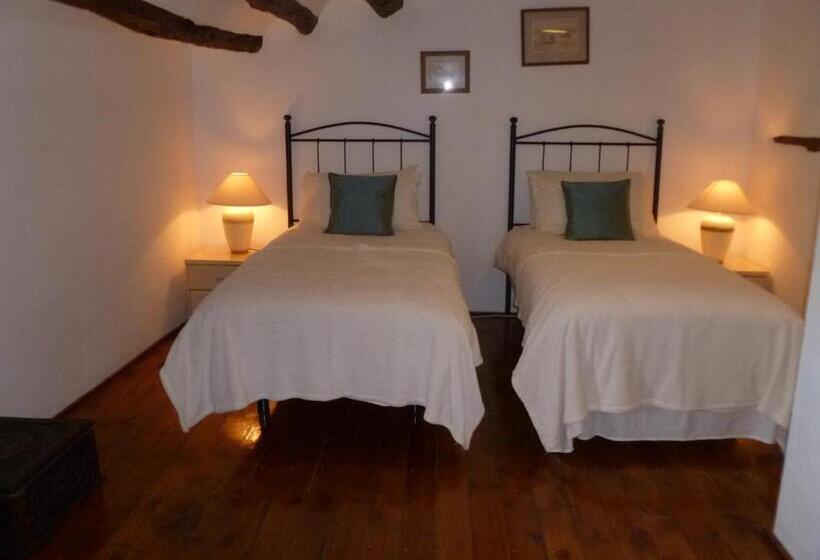 اتاق لوکس, Casa Pedro Barrera