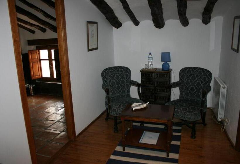 اتاق لوکس, Casa Pedro Barrera