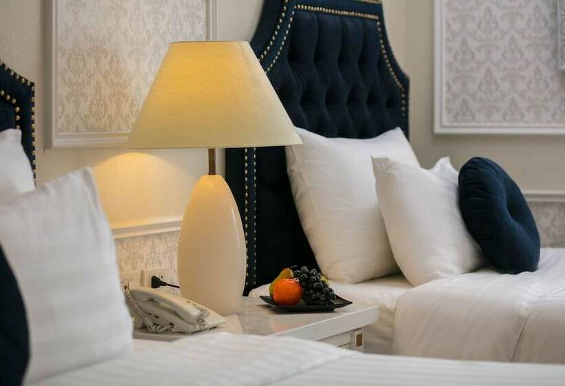 اتاق لوکس سه تخته, Flora Centre Hotel & Spa