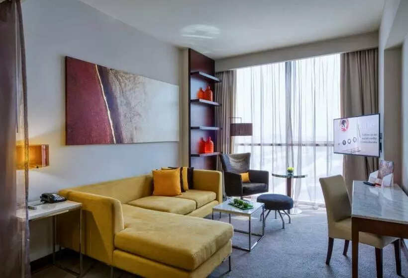 Suite Queen Bed, Centro Barsha By Rotana