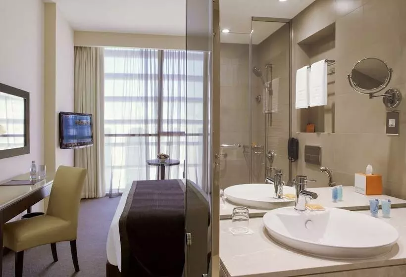 Suite Queen Bed, Centro Barsha By Rotana