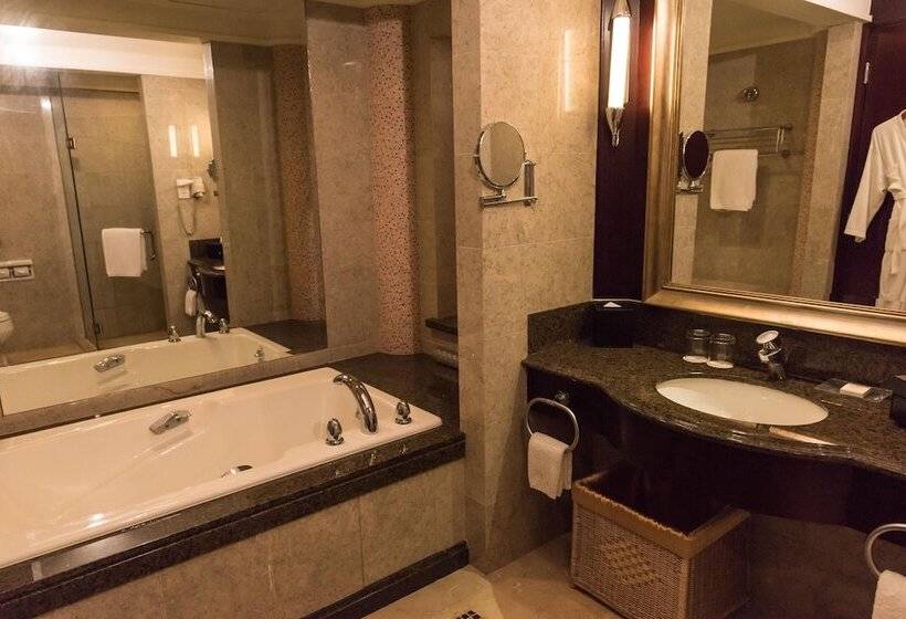 סוויטת סופריור, Dongguan Mcb Lake