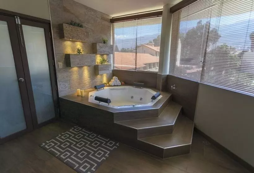سوییت, Gran Hotel Cochabamba