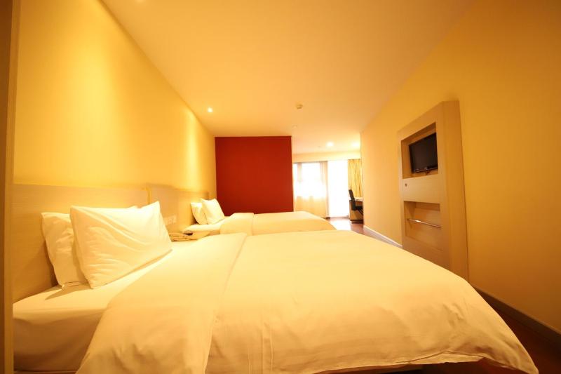 اتاق خانوادگی, Hanting