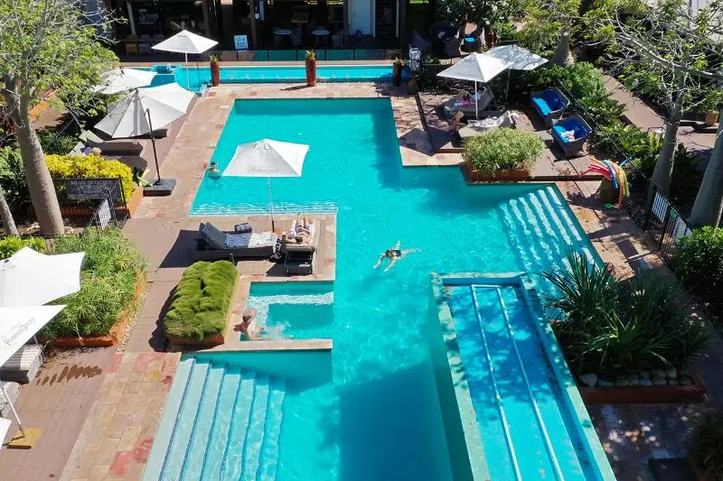 キングサイズベッドのスタンダードルーム, Kimberley Sands Resort