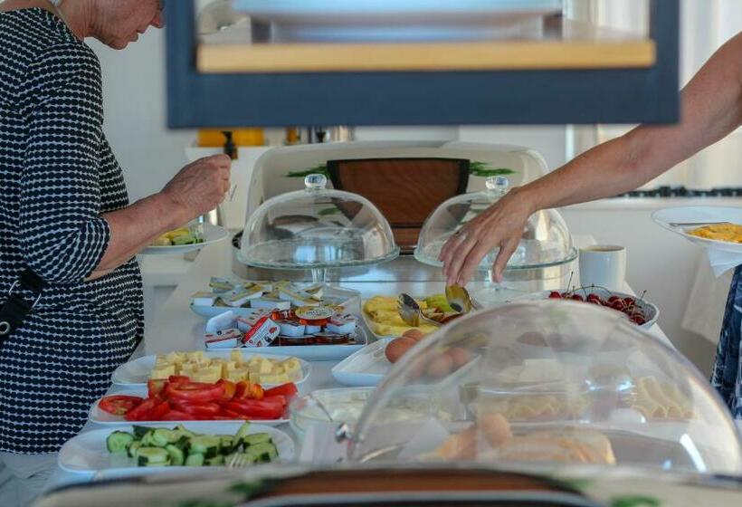 غرفة قياسية مطلّة علي البحر, Porto Eda