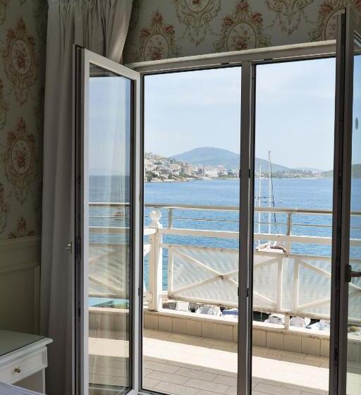 غرفة قياسية مطلّة علي البحر, Porto Eda