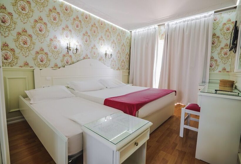 غرفة قياسية مطلّة علي البحر, Porto Eda